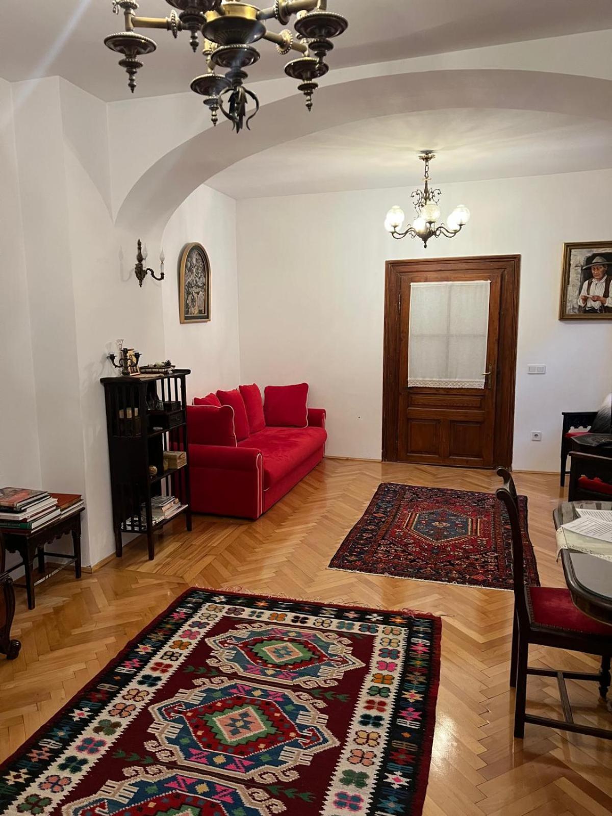 Casa Livia Brasov Lägenhet Exteriör bild