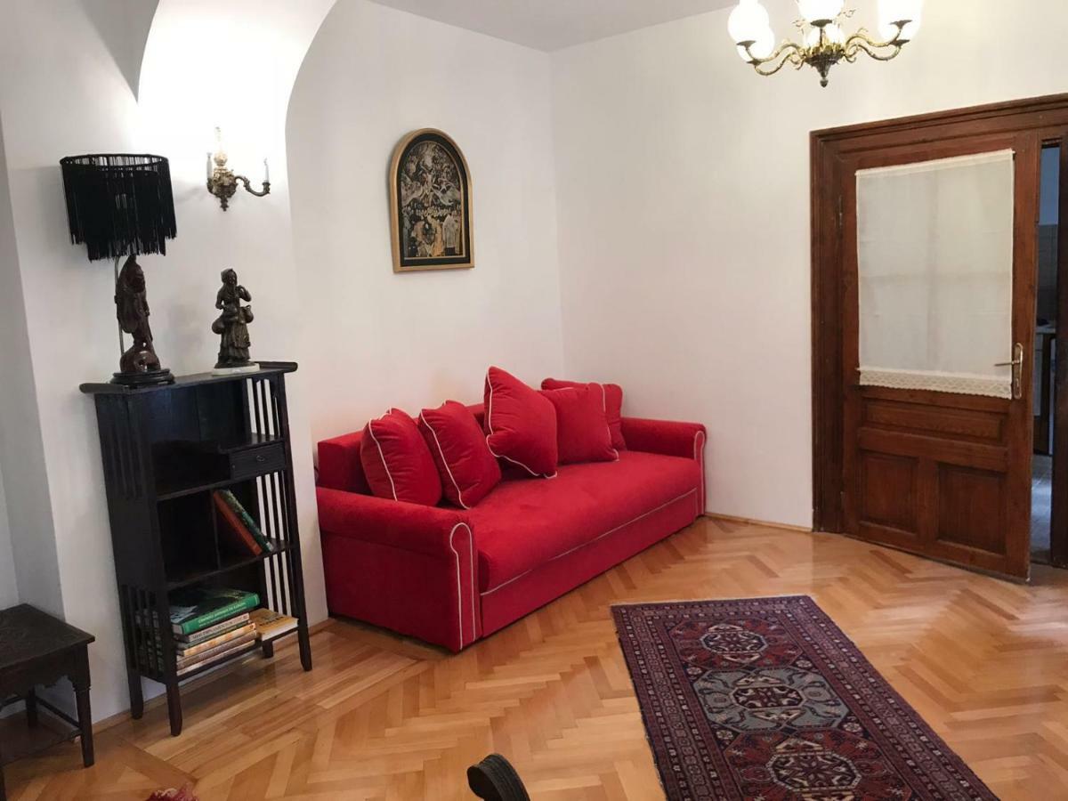 Casa Livia Brasov Lägenhet Exteriör bild